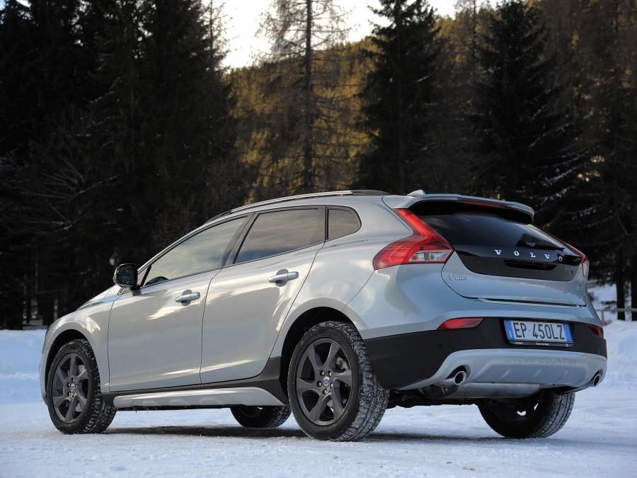  Volvo V40 Cross Country D4 2012 года  (фото 5 из 20)